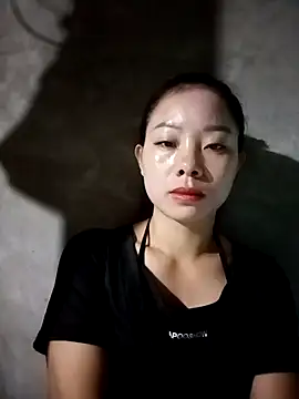 Snapshot of milo123-xx chatting on 10.11.25 milo123-xx online show from 10.11.25