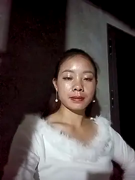 Snapshot of milo123-xx chatting on 10.21.25 milo123-xx online show from 10.21.25