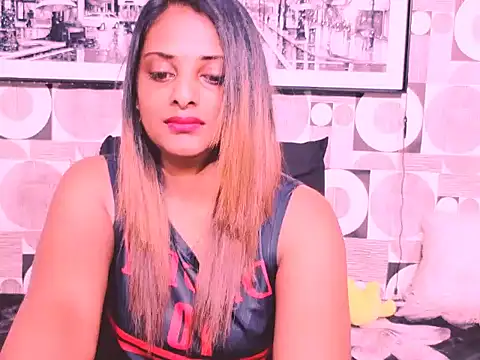 Snapshot of indianplaymatexx chatting on 10.02.25 indianplaymatexx online show from 10.02.25