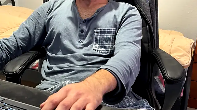 Uncutboy24 online show from 10.28.25