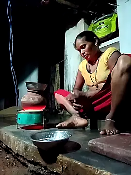 cute diya 12 online show from 09.21.25