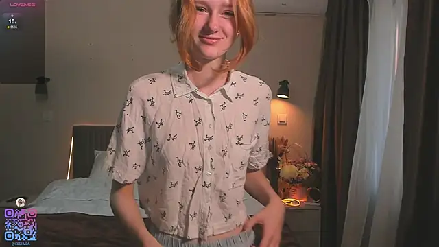 Snapshot of BreezeJam chatting on 09.15.25 BreezeJam online show from 09.15.25