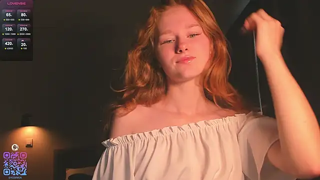 Snapshot of BreezeJam chatting on 09.22.25 BreezeJam online show from 09.22.25