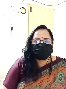 Snapshot of Ananya_flower chatting on 09.11.25 Ananya flower online show from 09.11.25