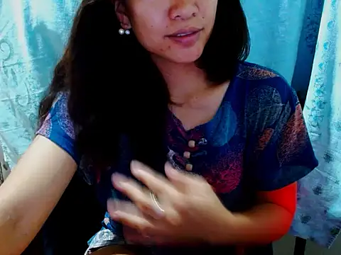 Snapshot of im_all_y0urs chatting on 09.10.25 im all y0urs online show from 09.10.25