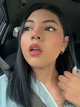 AlinnaRosee  online show from 09.10.25