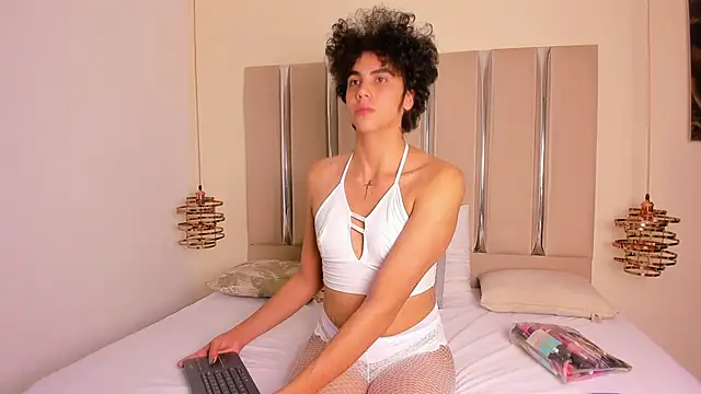 KheylerTomphson online show from 09.10.25