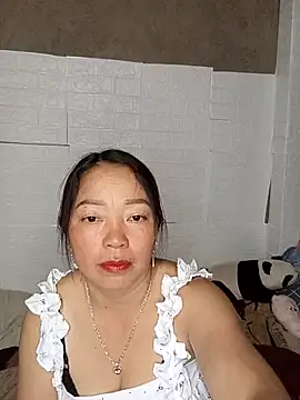 Snapshot of _Helala_ chatting on 09.15.25  Helala  online show from 09.15.25