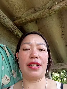 Snapshot of _Helala_ chatting on 09.19.25  Helala  online show from 09.19.25