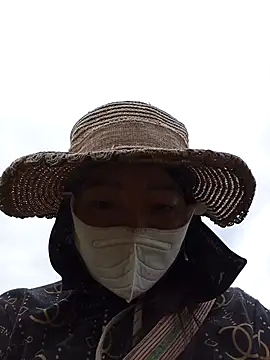 Snapshot of _Helala_ chatting on 09.24.25  Helala  online show from 09.24.25