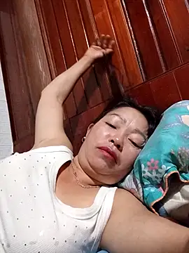 Snapshot of _Helala_ chatting on 09.26.25  Helala  online show from 09.26.25