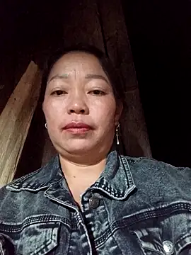 Snapshot of _Helala_ chatting on 10.15.25  Helala  online show from 10.15.25