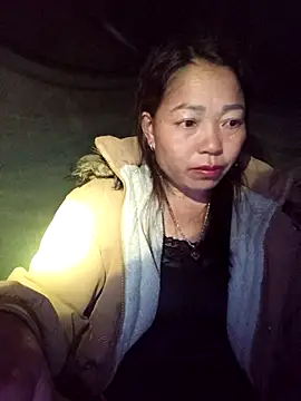 Snapshot of _Helala_ chatting on 10.20.25  Helala  online show from 10.20.25