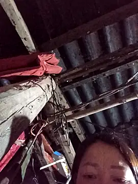 Snapshot of _Helala_ chatting on 10.27.25  Helala  online show from 10.27.25