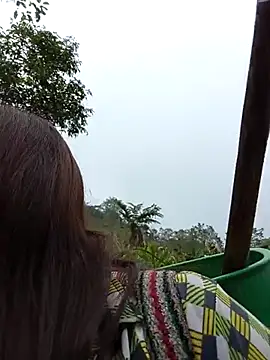 Snapshot of _Helala_ chatting on 10.28.25  Helala  online show from 10.28.25