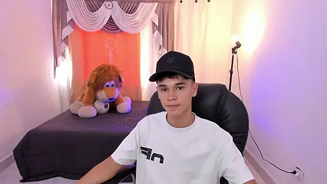 Aron Boyy online show from 03.28.26