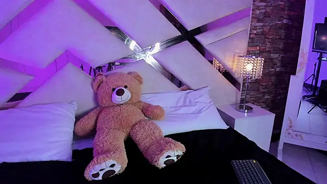 Valery Brand online show from 11.05.25