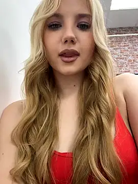 Sky Cutie online show from 09.22.25