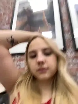 Sky Cutie online show from 10.03.25