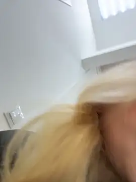 Sky Cutie online show from 02.03.26