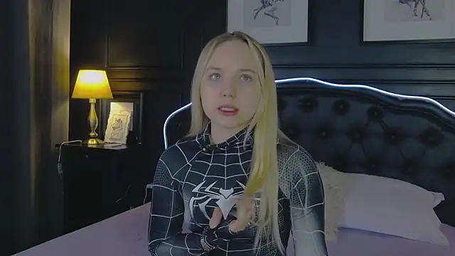 Sky Cutie online show from 03.28.26