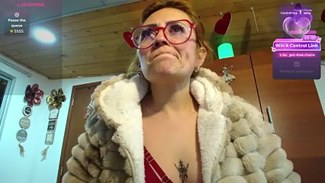 Victoria Fallon online show from 04.09.26