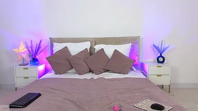 Jules night online show from 11.09.25