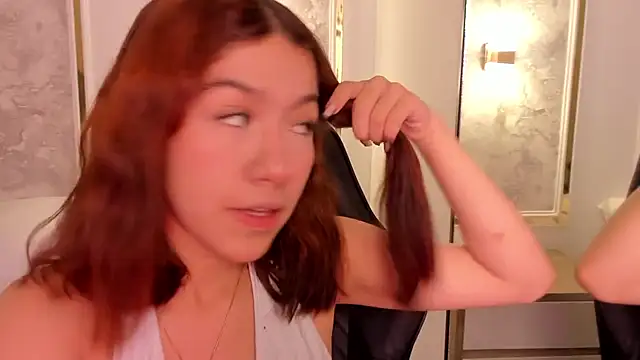 doll eyees  online show from 09.26.25