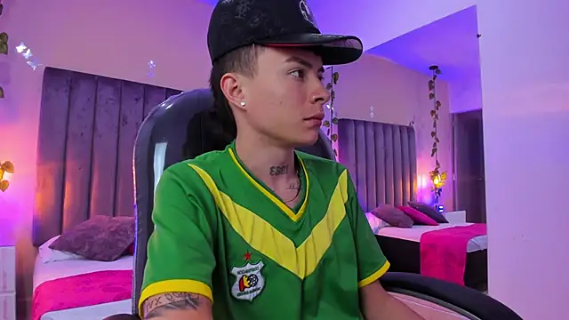 Nascary Fox online show from 12.14.25