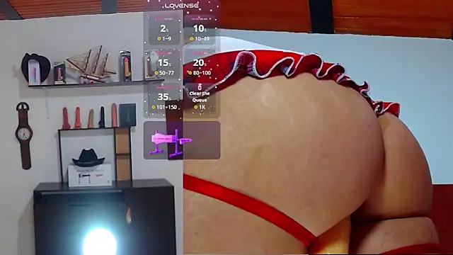 Snapshot of keily__funny chatting on 09.24.25 keily  funny online show from 09.24.25