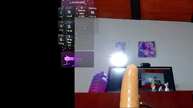 Snapshot of keily__funny chatting on 09.25.25 keily  funny online show from 09.25.25