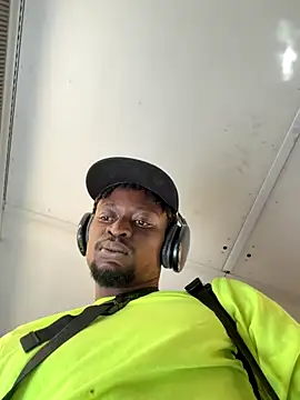 Snapshot of Vikehim chatting on 11.10.25 Vikehim online show from 11.10.25