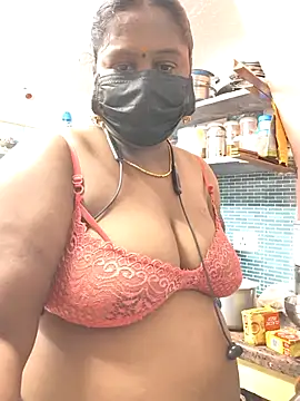 Snapshot of bakyasree143 chatting on 10.12.25 bakyasree143 online show from 10.12.25