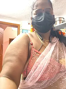 Snapshot of bakyasree143 chatting on 10.28.25 bakyasree143 online show from 10.28.25