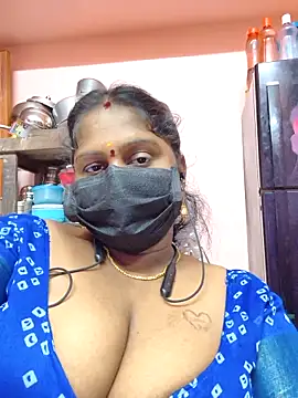 Snapshot of bakyasree143 chatting on 10.29.25 bakyasree143 online show from 10.29.25