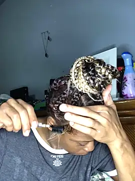 Snapshot of Tishrella6 chatting on 01.15.26 Tishrella6 online show from 01.15.26