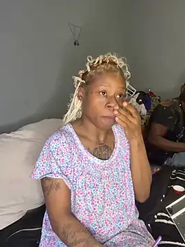 Snapshot of Tishrella6 chatting on 02.22.26 Tishrella6 online show from 02.22.26