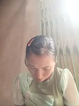 YAYAA-502 online show from 10.15.25