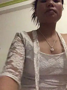 Snapshot of Ngoc-bbi chatting on 09.16.25 Ngoc-bbi online show from 09.16.25