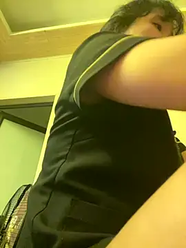 Snapshot of Ngoc-bbi chatting on 09.19.25 Ngoc-bbi online show from 09.19.25