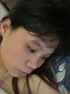 Snapshot of Ngoc-bbi chatting on 09.21.25 Ngoc-bbi online show from 09.21.25