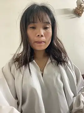 Snapshot of Ngoc-bbi chatting on 09.26.25 Ngoc-bbi online show from 09.26.25