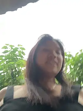 Snapshot of Ngoc-bbi chatting on 06.11.26 Ngoc-bbi online show from 06.11.26