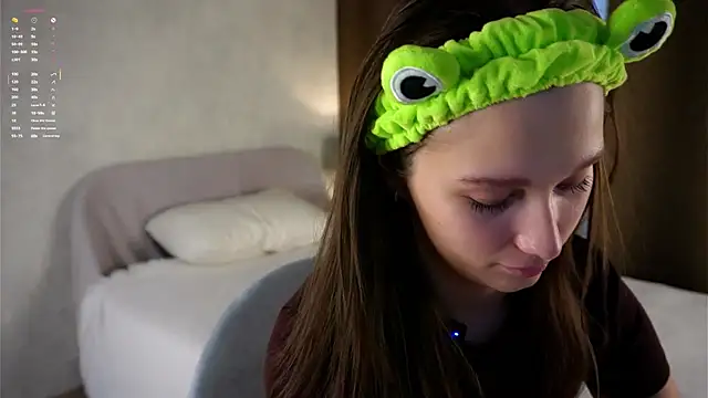 MelaniSeiver online show from 10.20.25