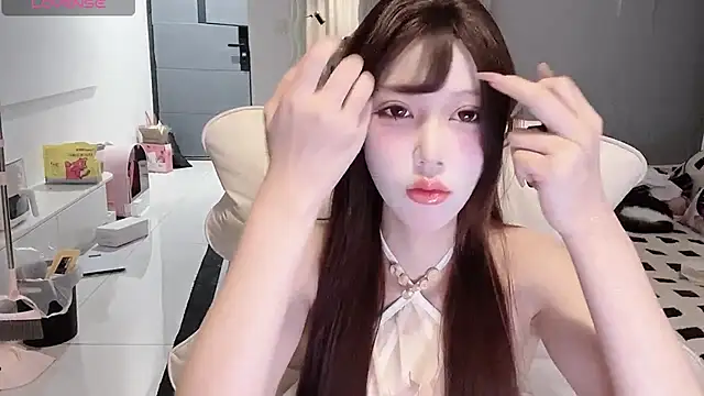 vkvk-VK online show from 10.26.25