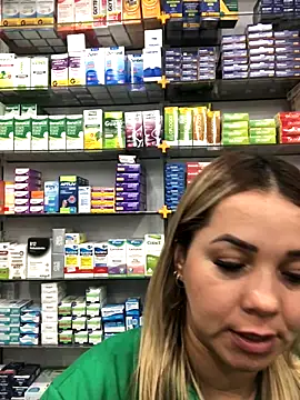 Snapshot of imoly99 chatting on 10.18.25 imoly99 online show from 10.18.25