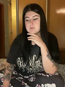 Snapshot of DazzzlingDame chatting on 09.22.25 DazzzlingDame online show from 09.22.25