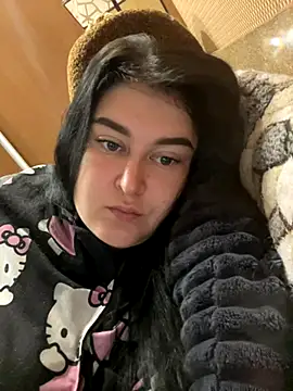 Snapshot of DazzzlingDame chatting on 10.08.25 DazzzlingDame online show from 10.08.25