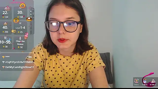 MadieLorez online show from 09.11.25