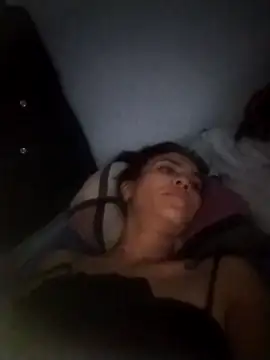 dulcelatin21 online show from 11.28.25